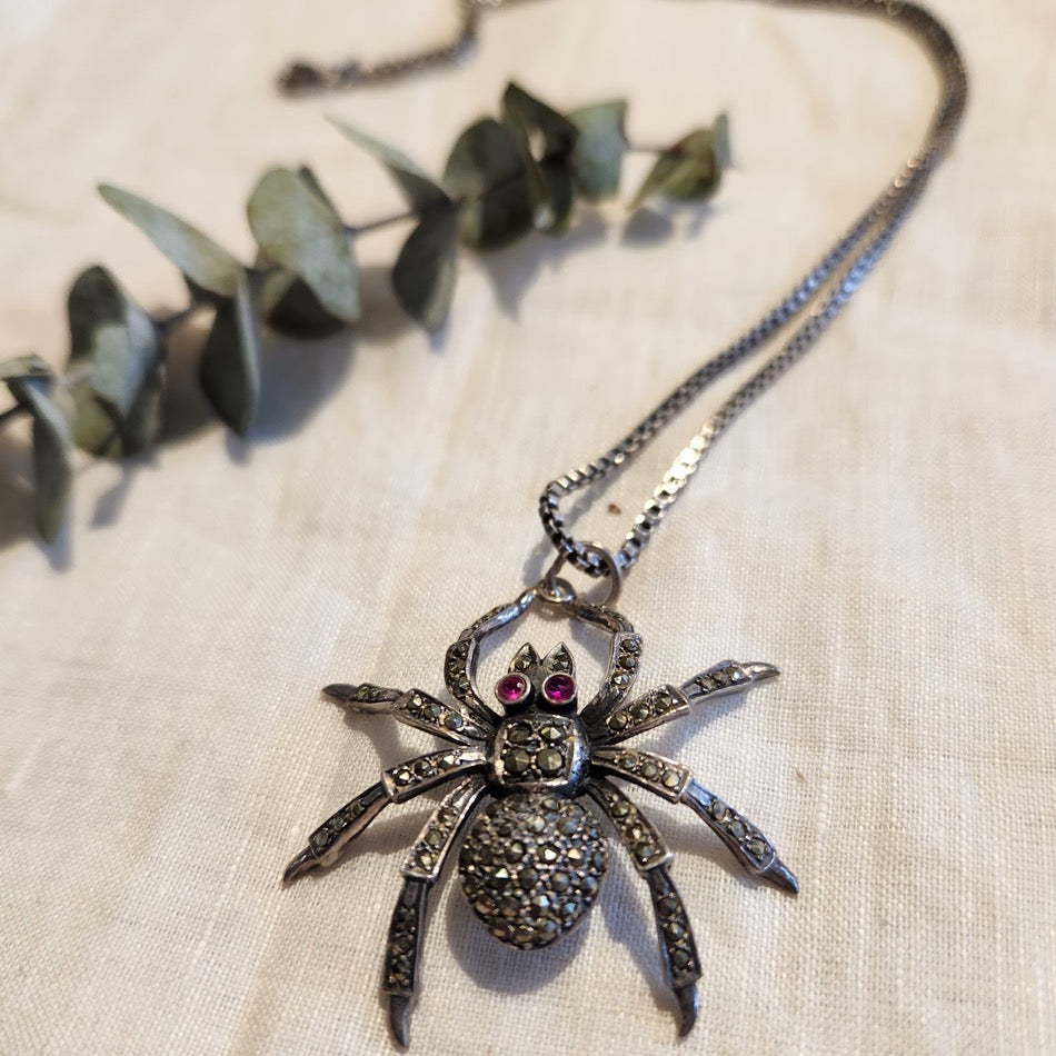 Sterling silver marcasite spider pendant and chain