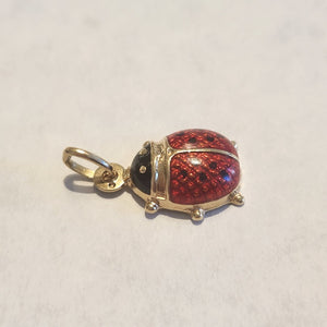 18k yellow gold enamel ladybug pendant