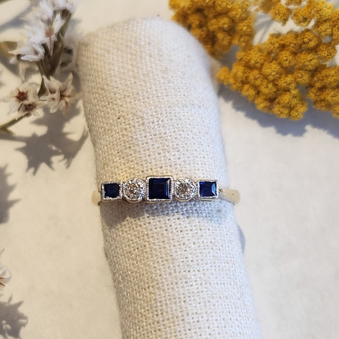 Vintage 18k yellow gold and platinum sapphire and diamond ring