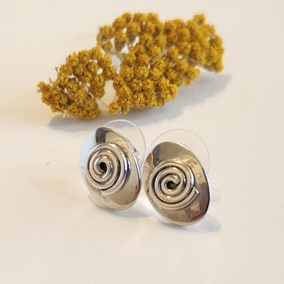Sterling silver oval spiral stud earrings