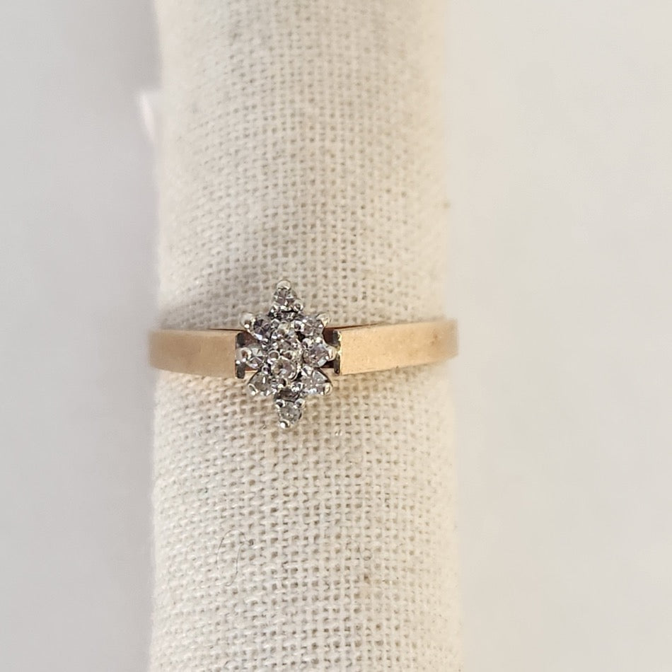 10k yellow and white gold diamond cluster ring