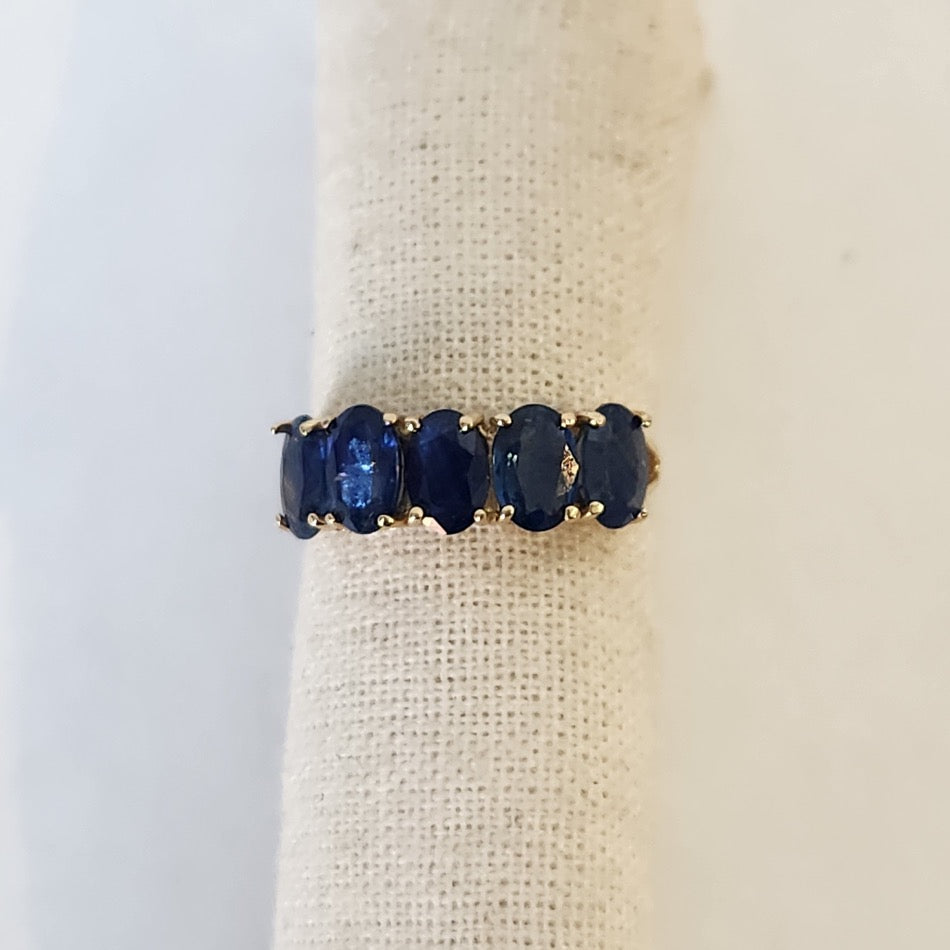 14k yellow gold five stone blue sapphire ring