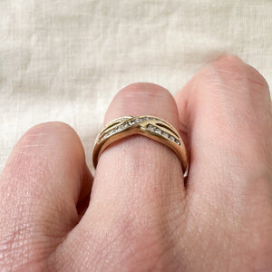 10k yellow gold diamond criss cross style ring