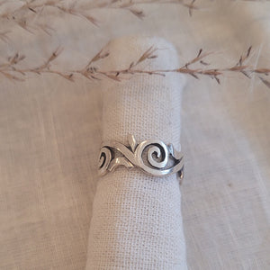 Sterling Silver cut out open scroll band
