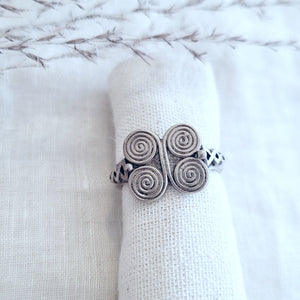 Sterling Silver circular spiral and Celtic interlace shoulders ring