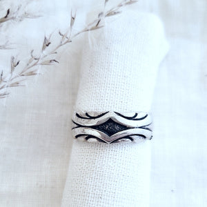 Sterling Silver diamond shape centre ring
