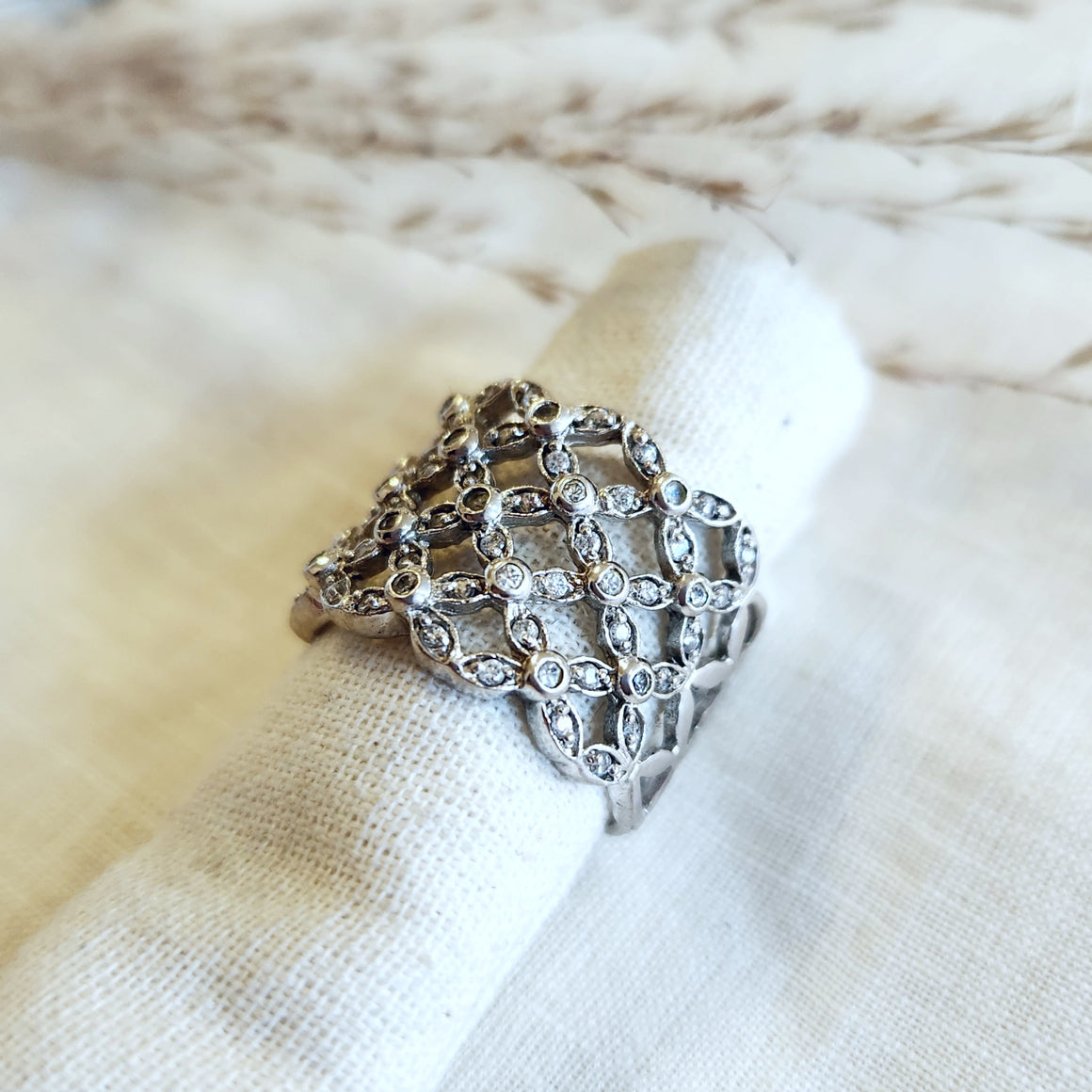 Sterling silver lattice floral ring