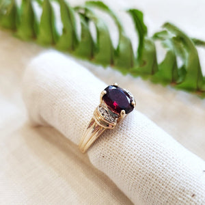 10k yellow gold garnet and diamond ring