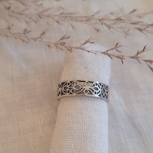 Sterling Silver cut out open floral band