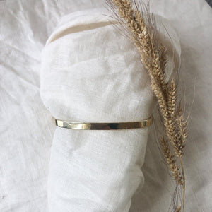 14k yellow gold hollow hinged bangle bracelet