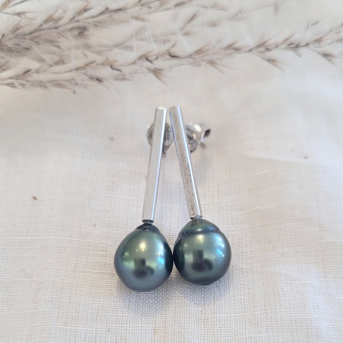 Sterling silver grey freshwater pearl drop earrings