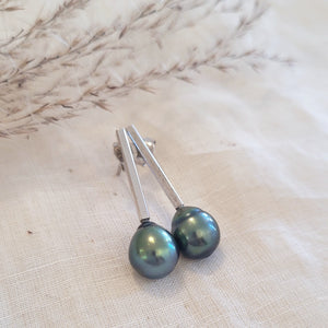 Sterling silver grey freshwater pearl drop earrings