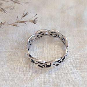 Sterling silver Celtic interlace band