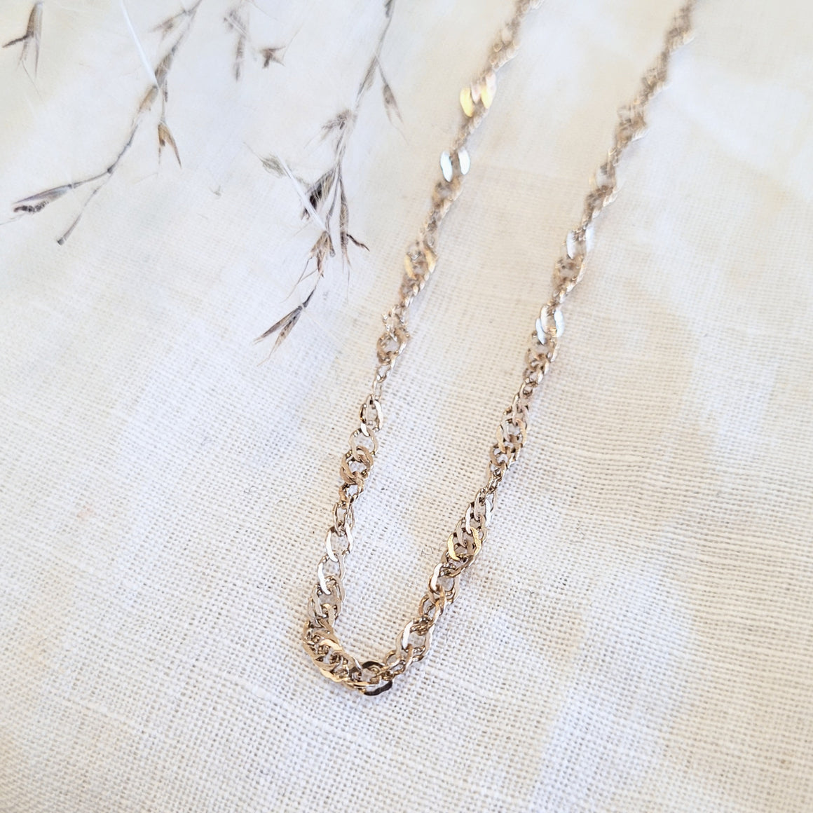 10k yellow gold twisted Singapore link chain