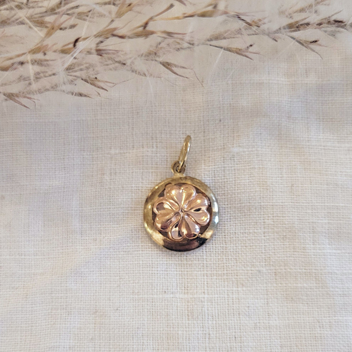 14k yellow gold floral round pendant charm