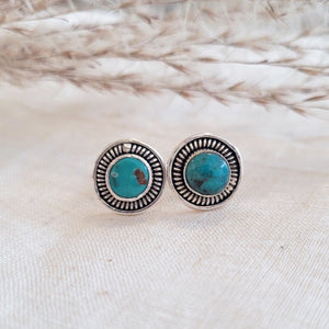 Sterling silver bezel set cabochon rope border stud earrings