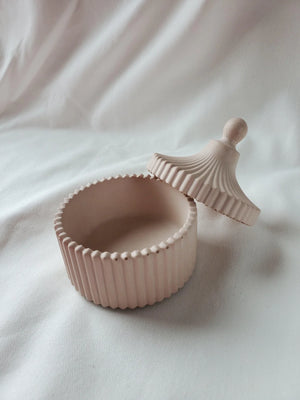 AC Vintage Design Decorative Vessel